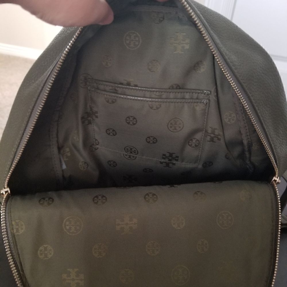 Tory Burch Thea Large Backpack - Picture 7 of 7